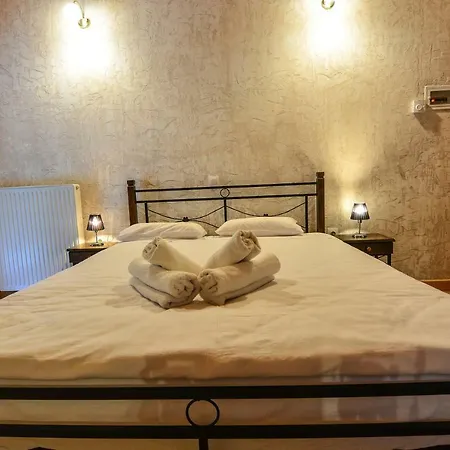 Kamaroules Guest house *